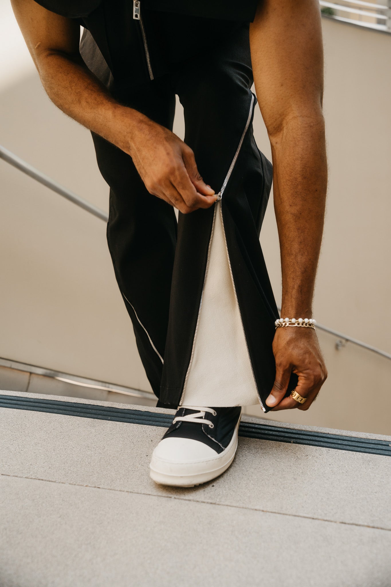 Black Denim Zip Pants 2.0