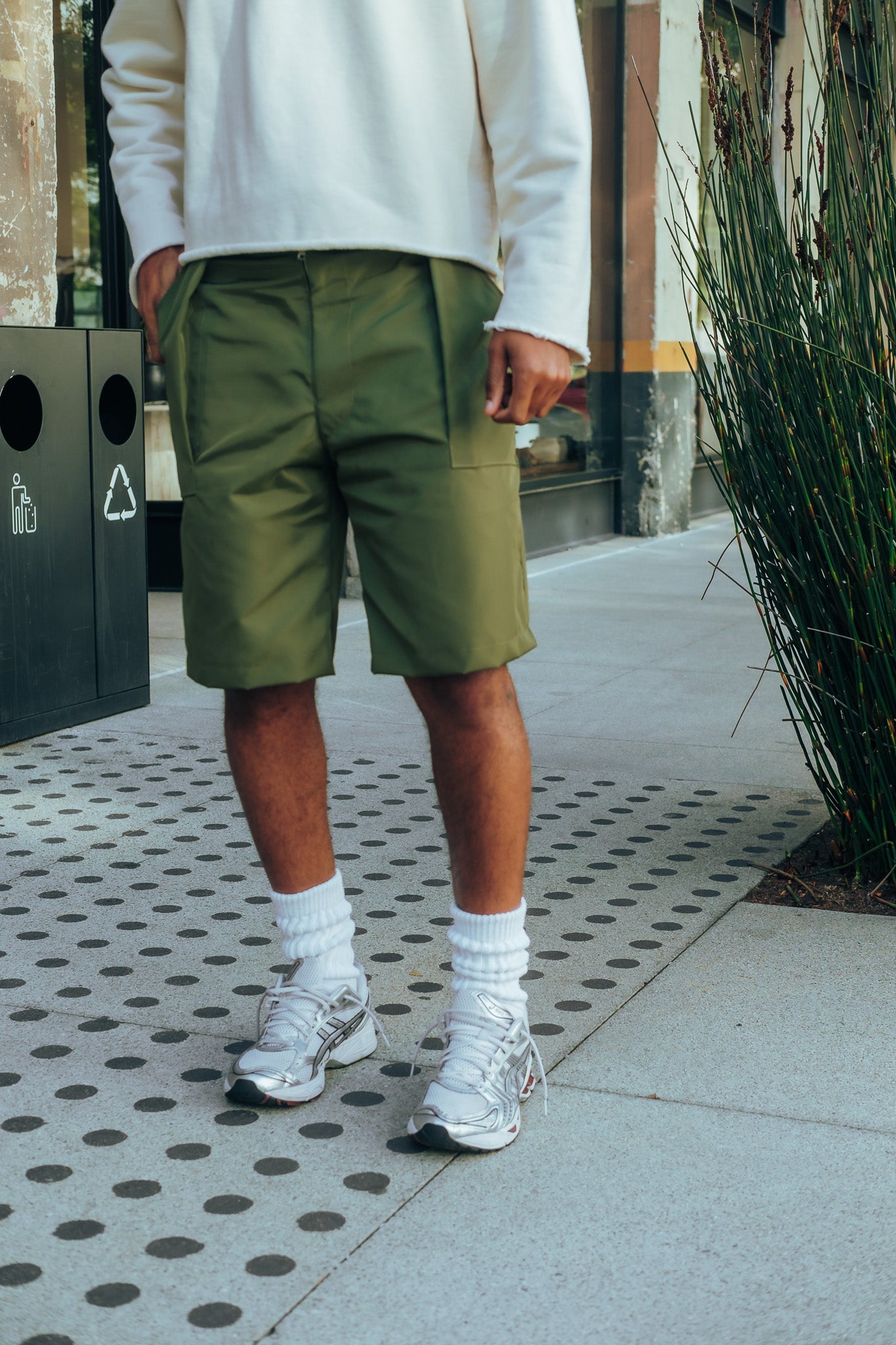 Heavy Nylon Cargo Shorts - Olive