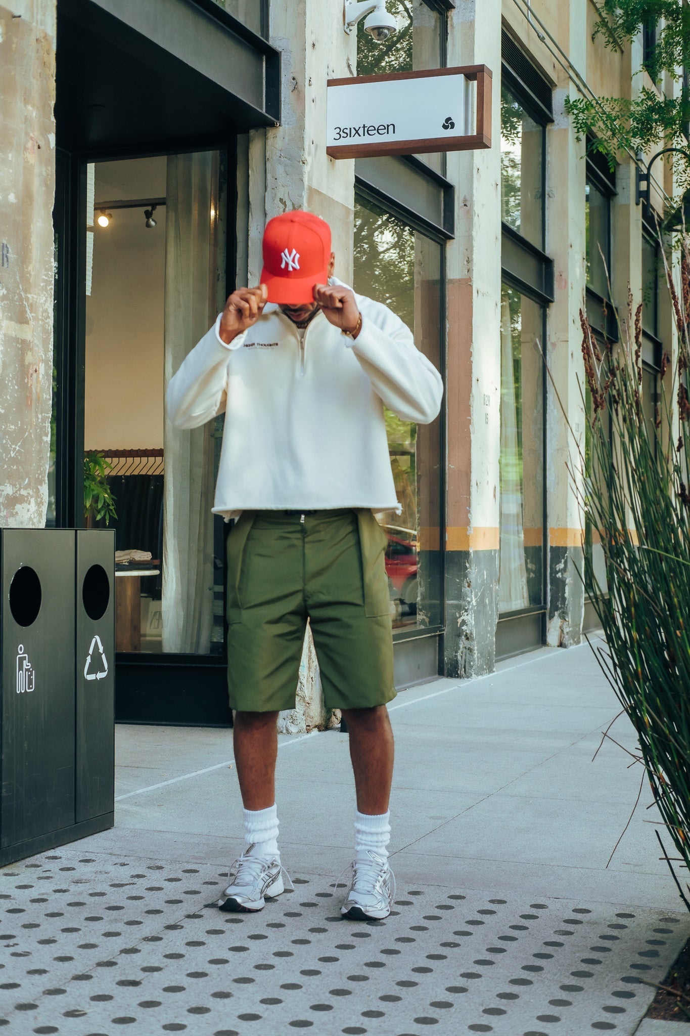 Heavy Nylon Cargo Shorts - Olive
