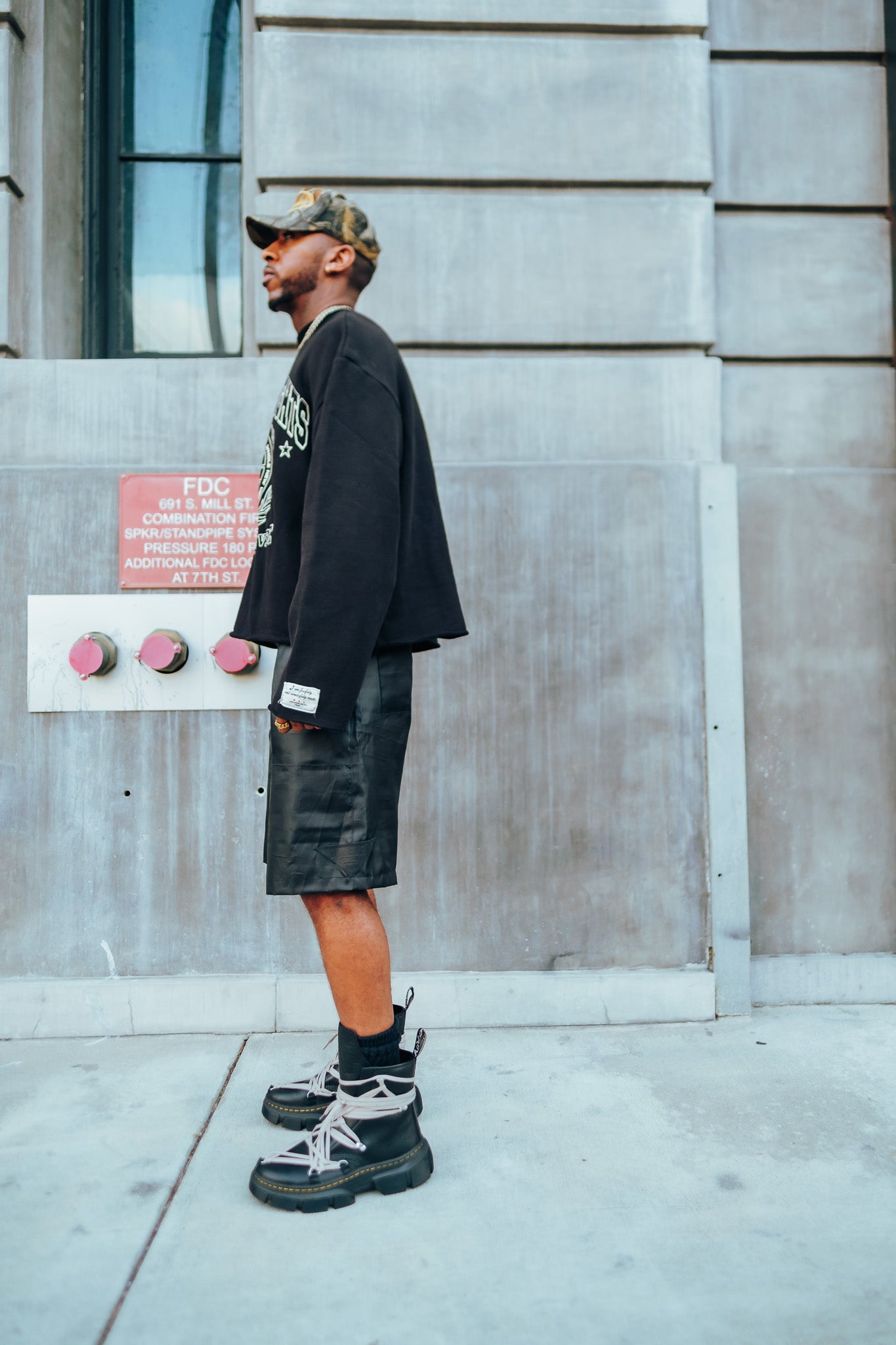 Heavy Nylon Cargo Shorts - Black