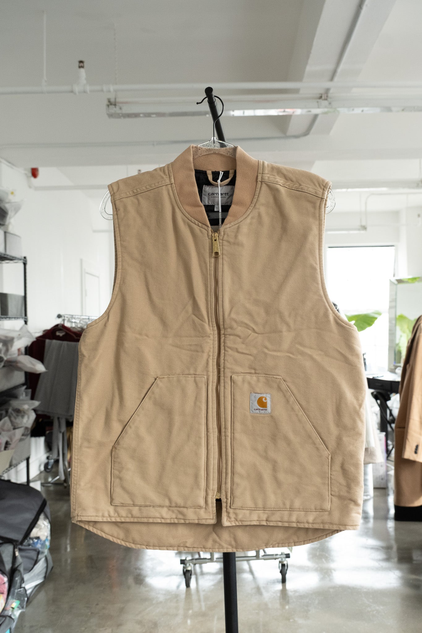 Carhartt beige vest- L (New)