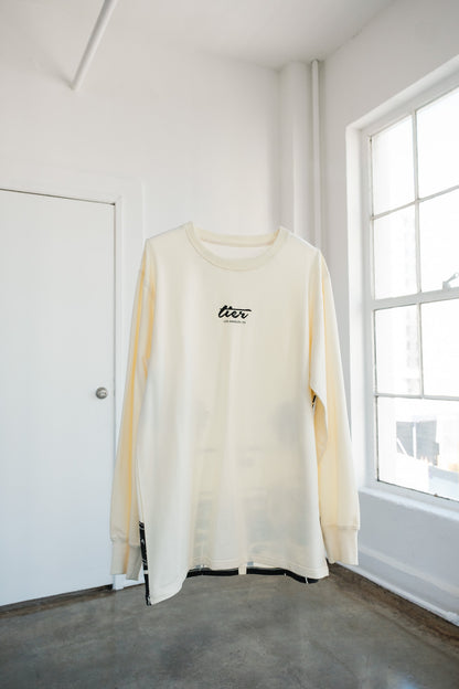 tier NYC cream long sleeve- L