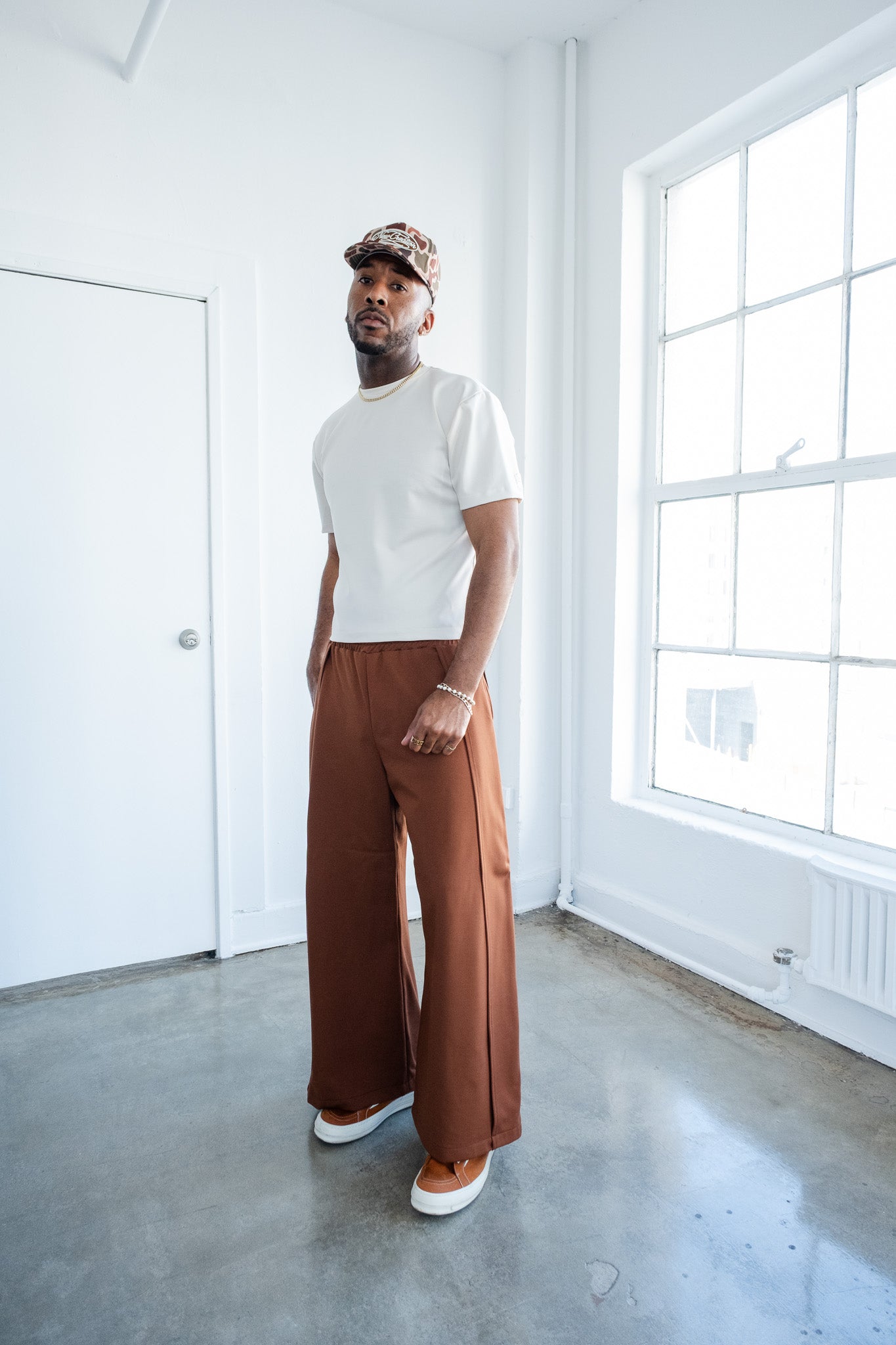 Slim Cropped Tee - cream